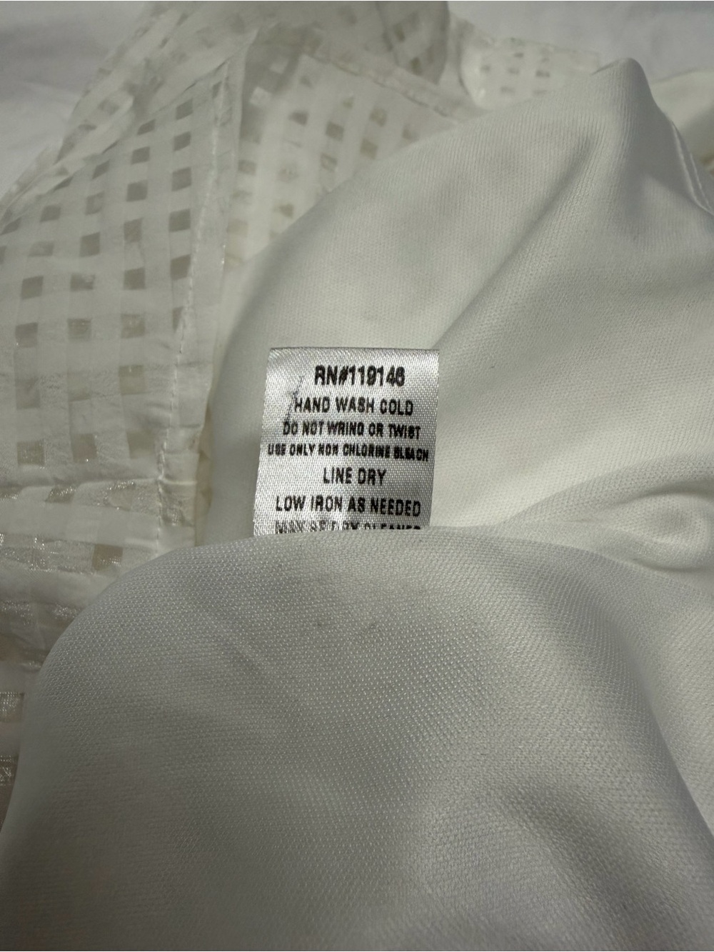 JODIFL White Textured V-Neck Short Puff Sleeve Blouse Sheer Overlay Size Small - Picture 7 of 7